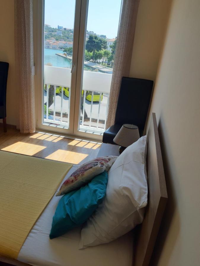 Apartman Petrovic City Center โตรกีร์ ภายนอก รูปภาพ
